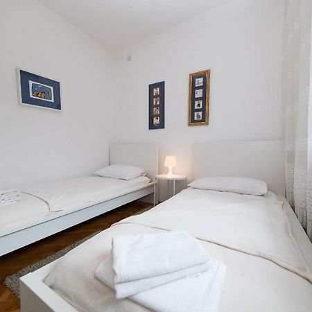 Apartmani Ruzica Crikvenica Eksteriør bilde