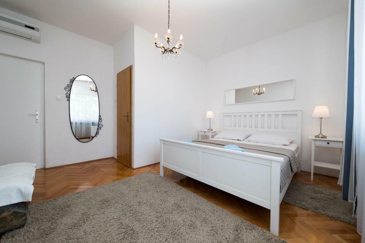 Apartmani Ruzica Crikvenica Eksteriør bilde