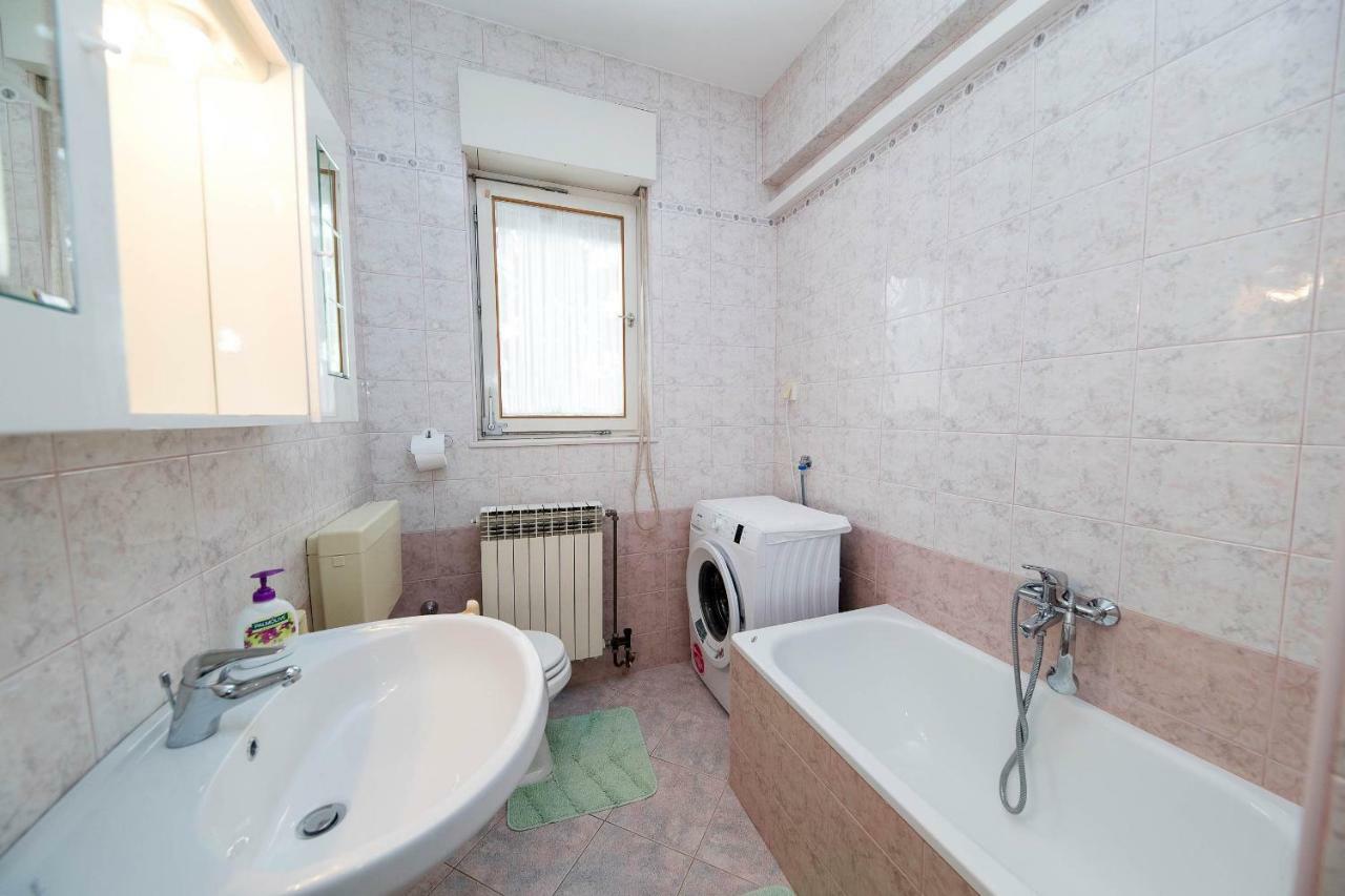 Apartmani Ruzica Crikvenica Eksteriør bilde