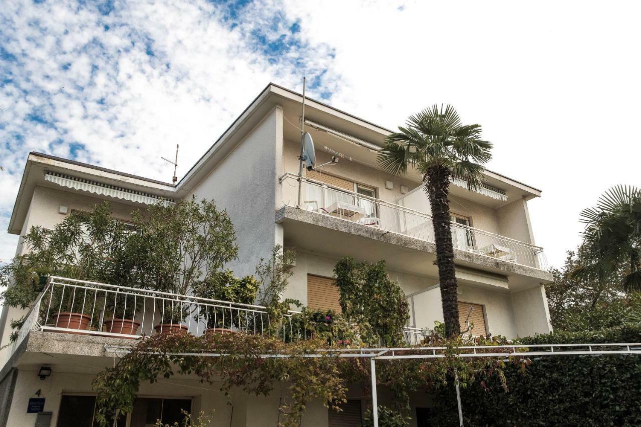 Apartmani Ruzica Crikvenica Eksteriør bilde